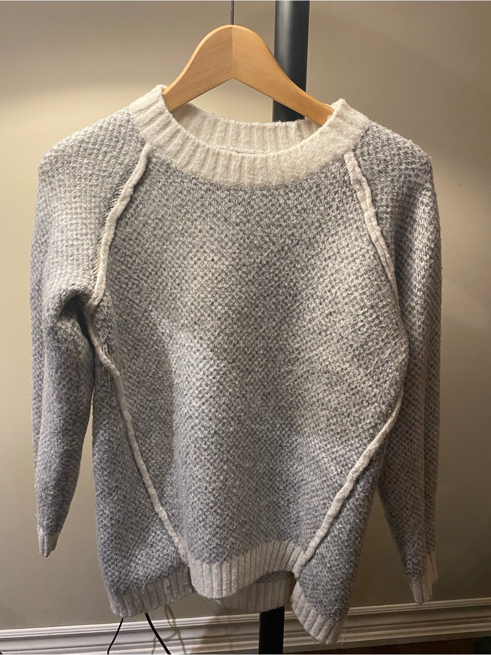 Wind River Heritage Textured Crewneck Sweater in Light Gray with Cream Trim